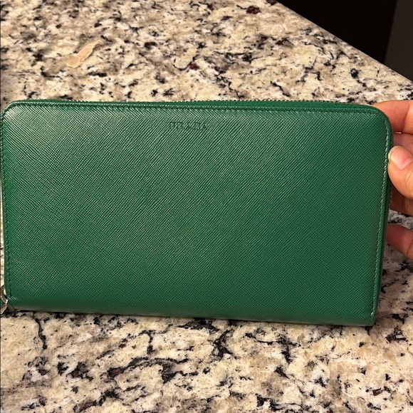 Prada Leather Long Wallet - Picture 4 of 16
